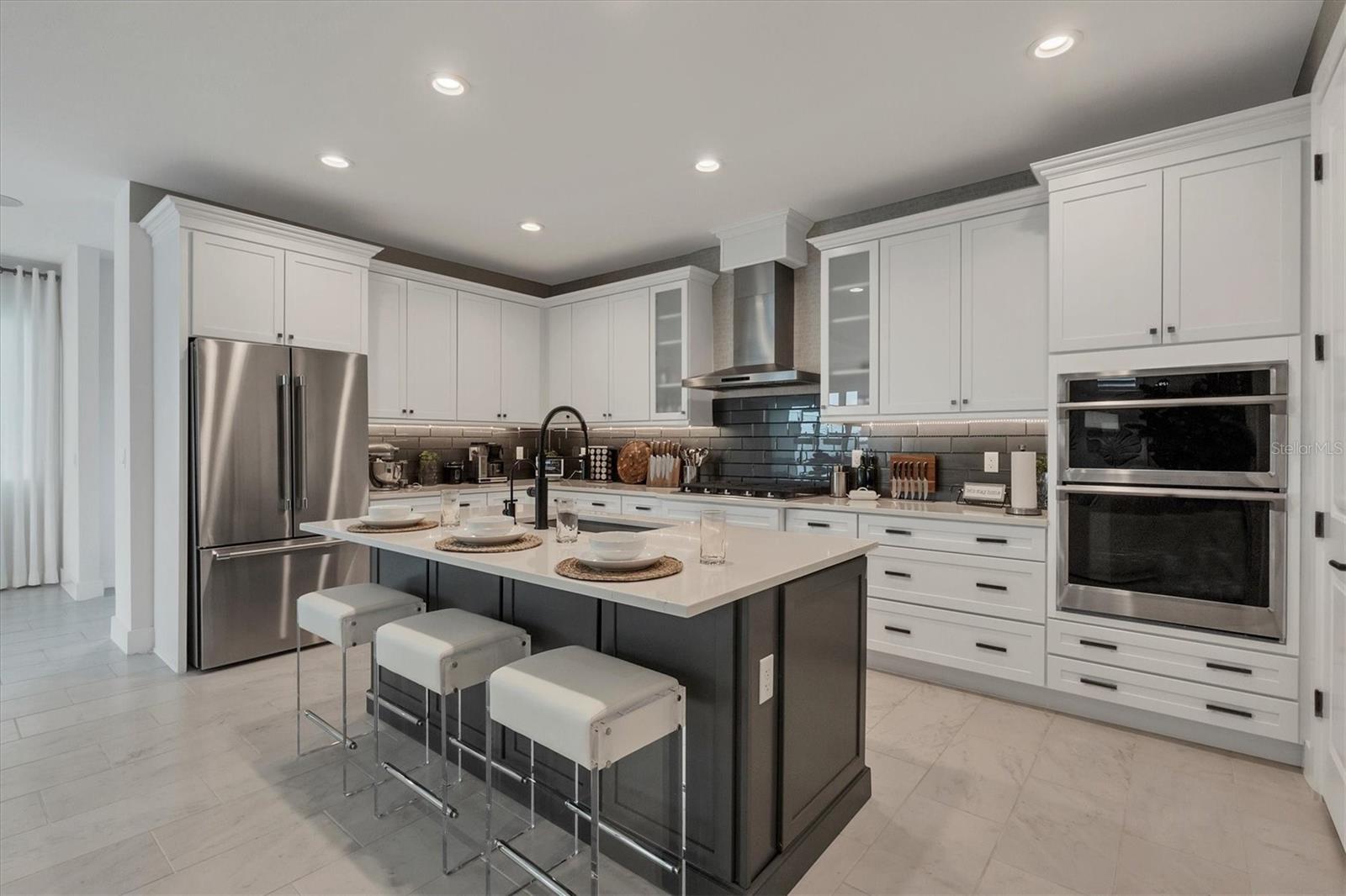 6015 WHITE MANGROVE LN, BRADENTON, FL, 34210