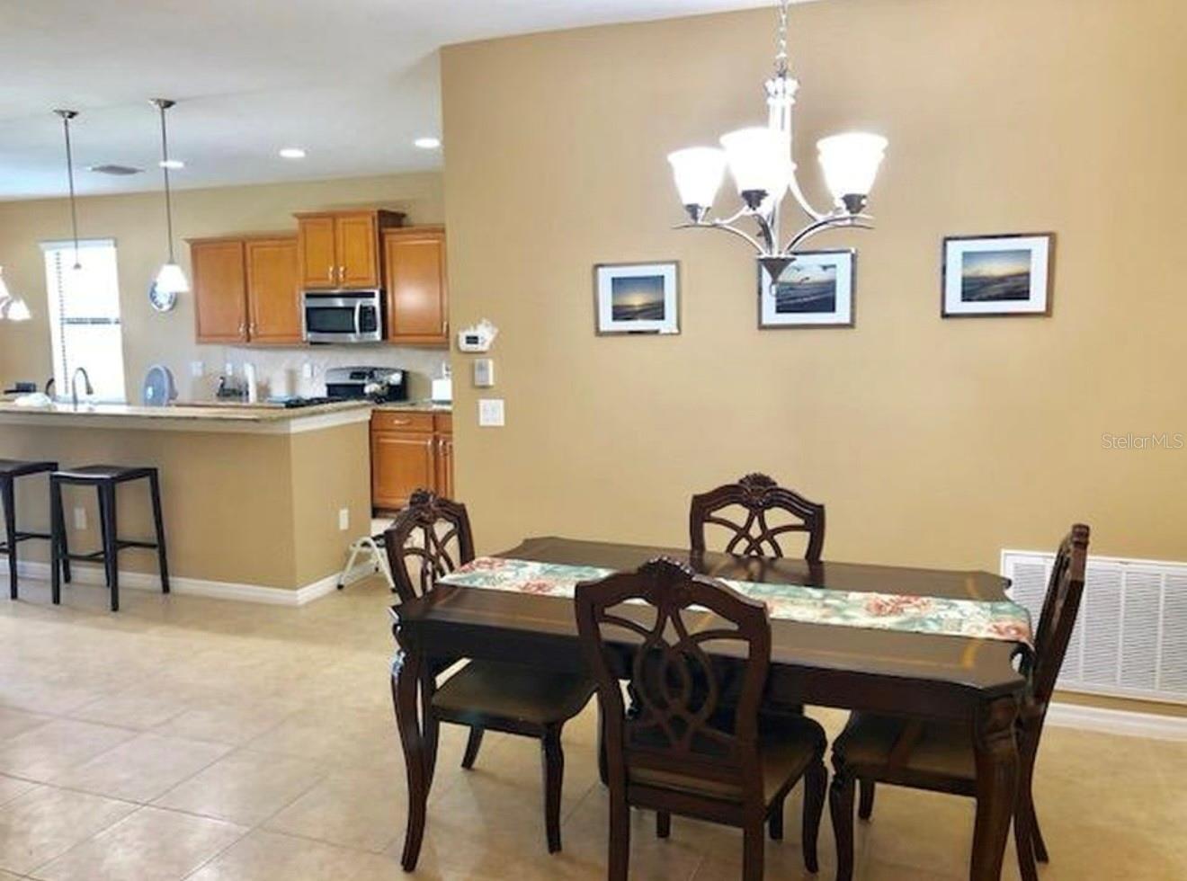 8111 36TH ST E, SARASOTA, FL, 34243