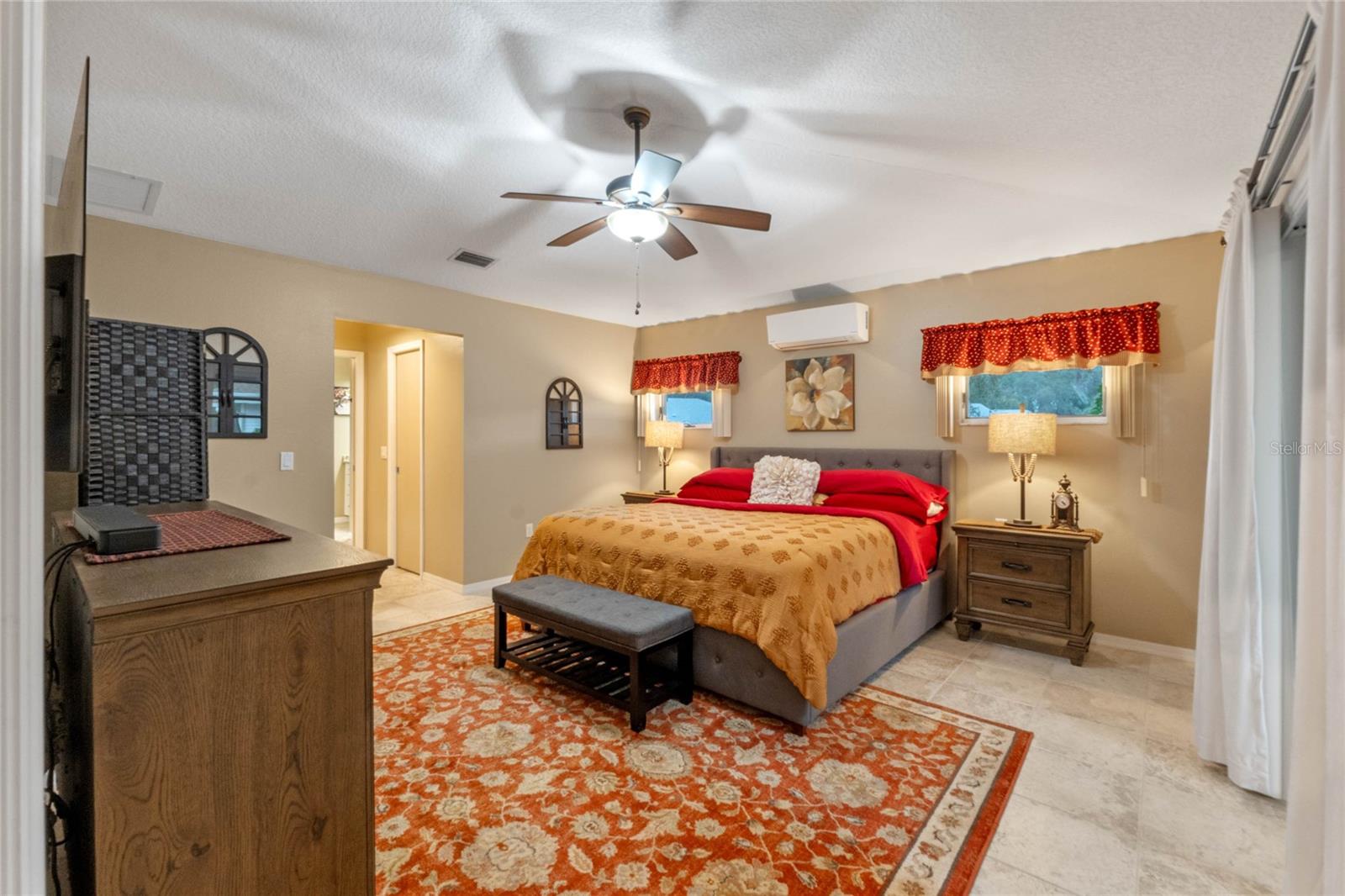 27010 RACQUET CIR, LEESBURG, FL, 34748