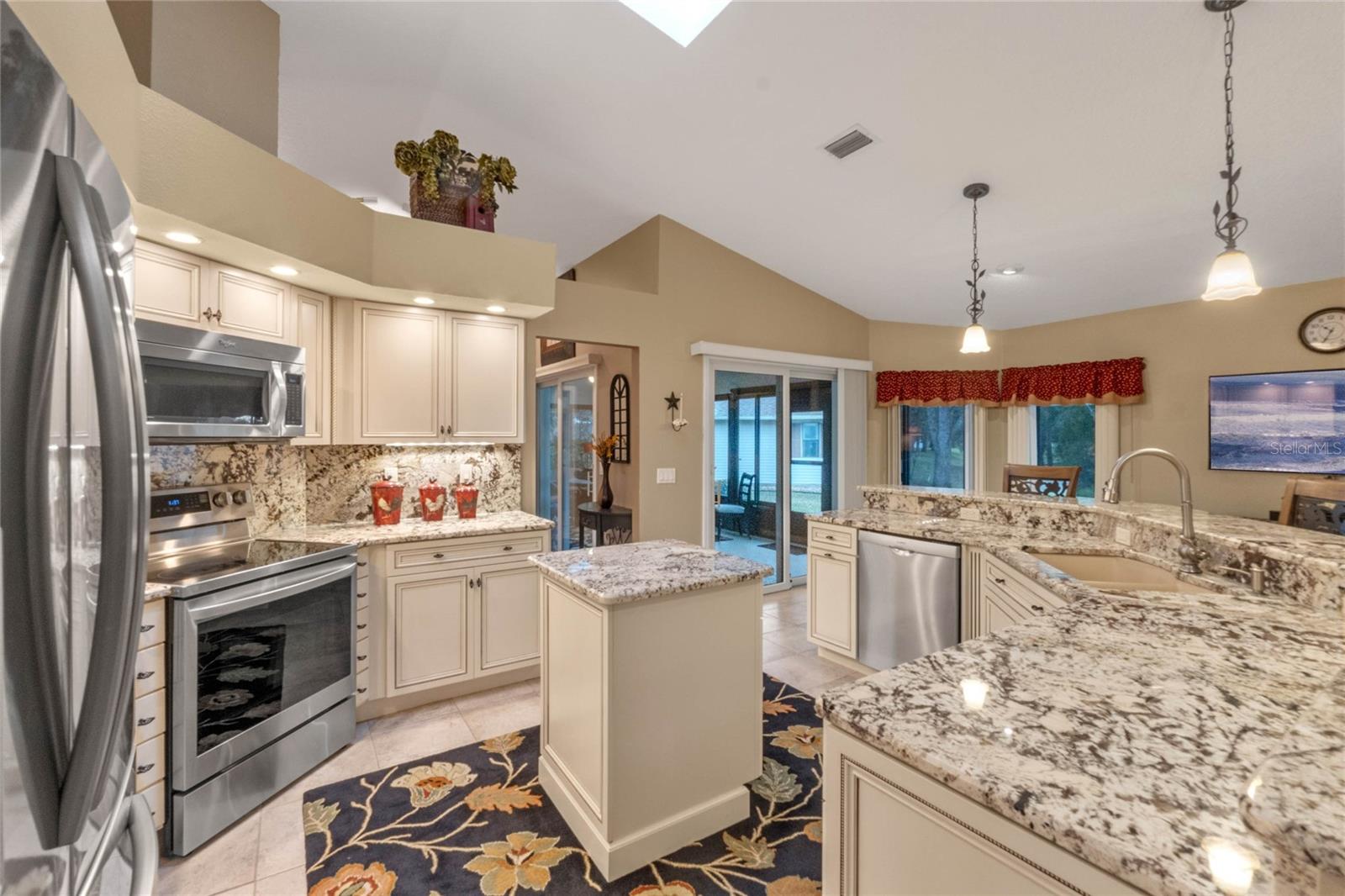 27010 RACQUET CIR, LEESBURG, FL, 34748