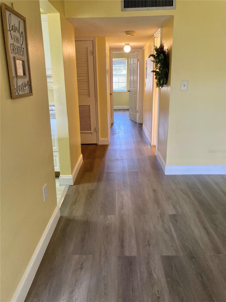 701 PERKINS ST #100, LEESBURG, FL, 34748