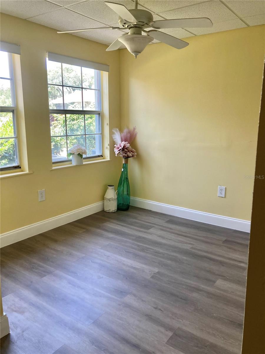 701 PERKINS ST #100, LEESBURG, FL, 34748