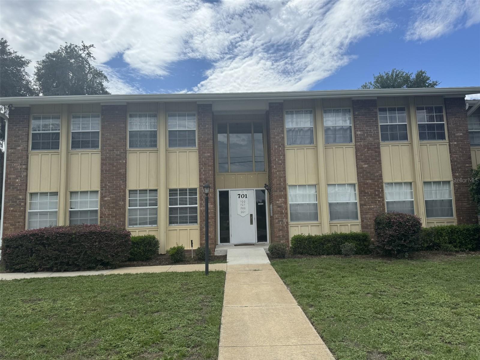 701 PERKINS ST #100, LEESBURG, FL, 34748