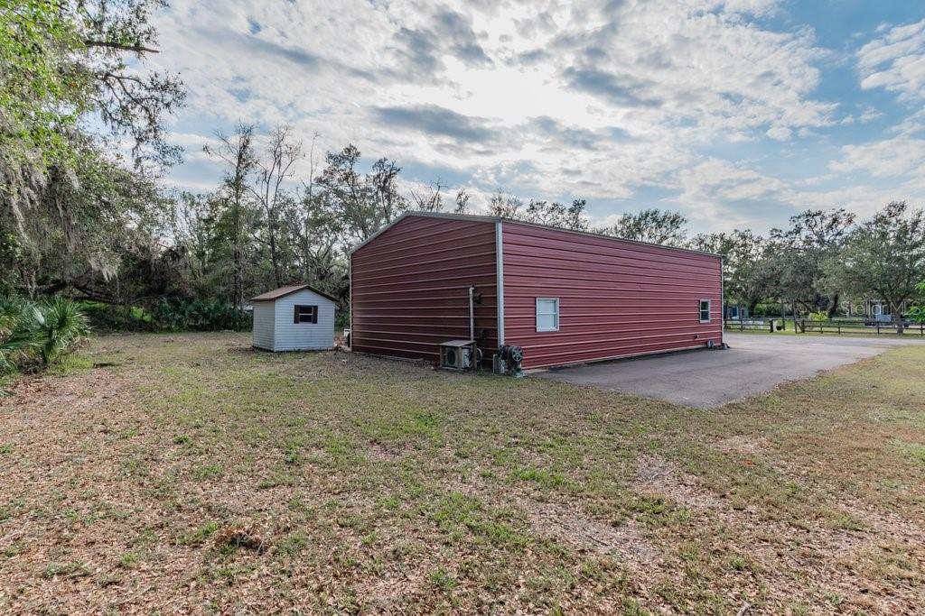 1401 CASTLEBERRY FARMS LN, LITHIA, FL, 33547