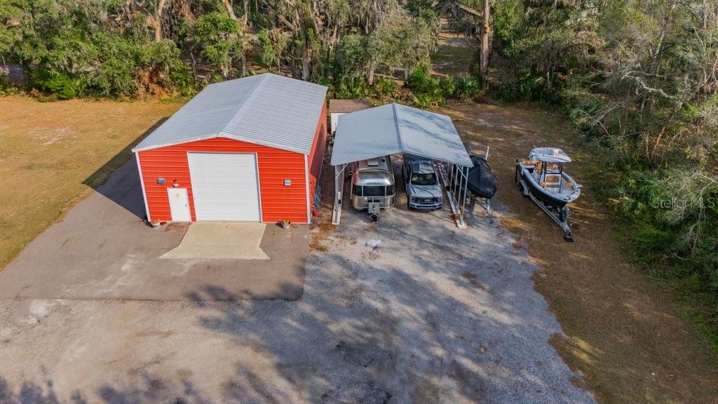 1401 CASTLEBERRY FARMS LN, LITHIA, FL, 33547