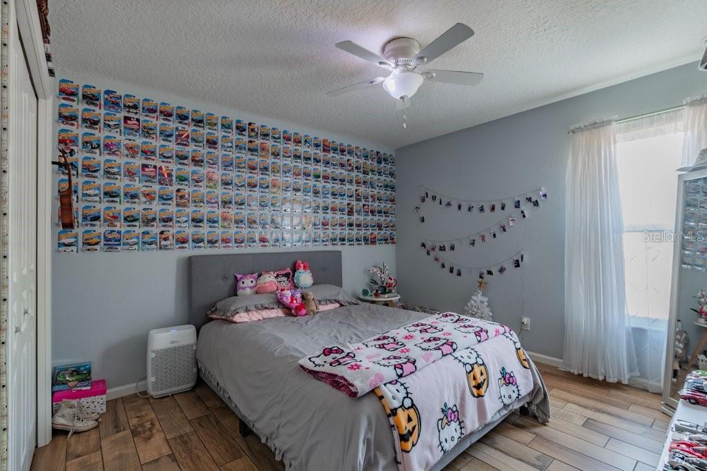 1401 CASTLEBERRY FARMS LN, LITHIA, FL, 33547