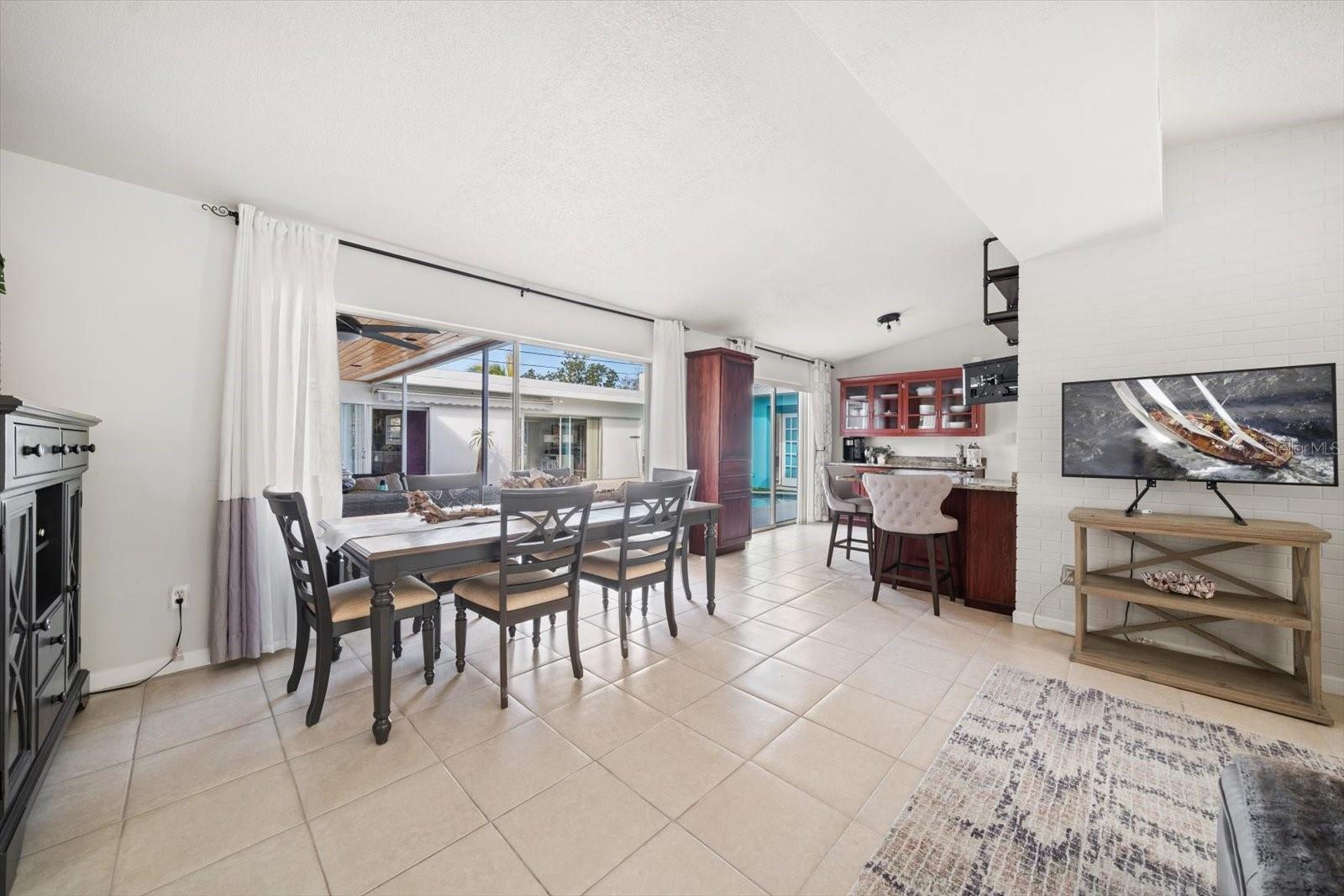 1044 PORTER DR, LARGO, FL, 33771