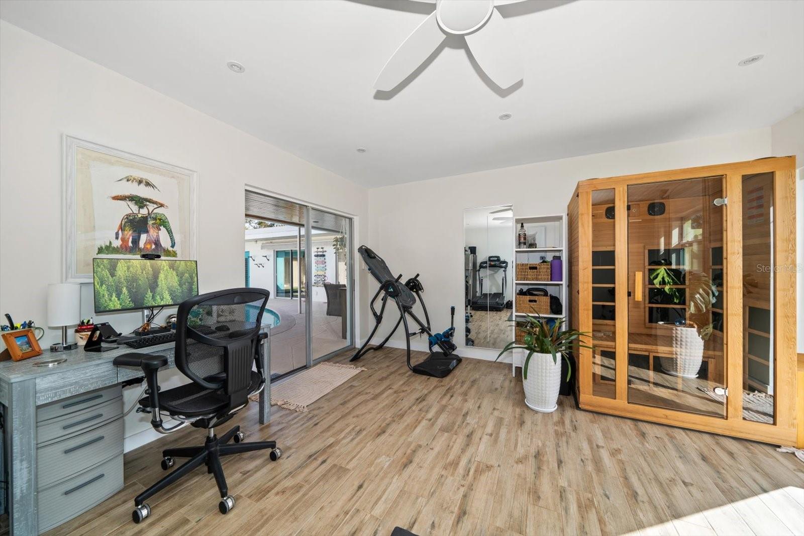 1044 PORTER DR, LARGO, FL, 33771