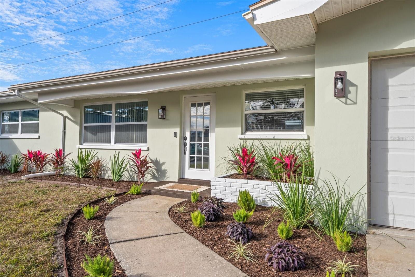 1044 PORTER DR, LARGO, FL, 33771