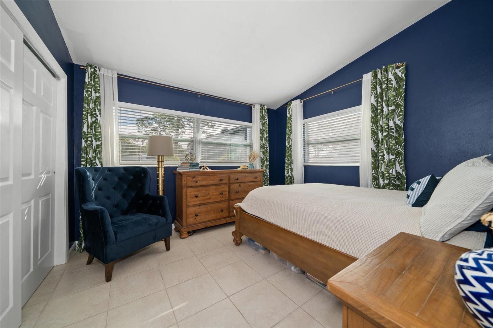 1044 PORTER DR, LARGO, FL, 33771