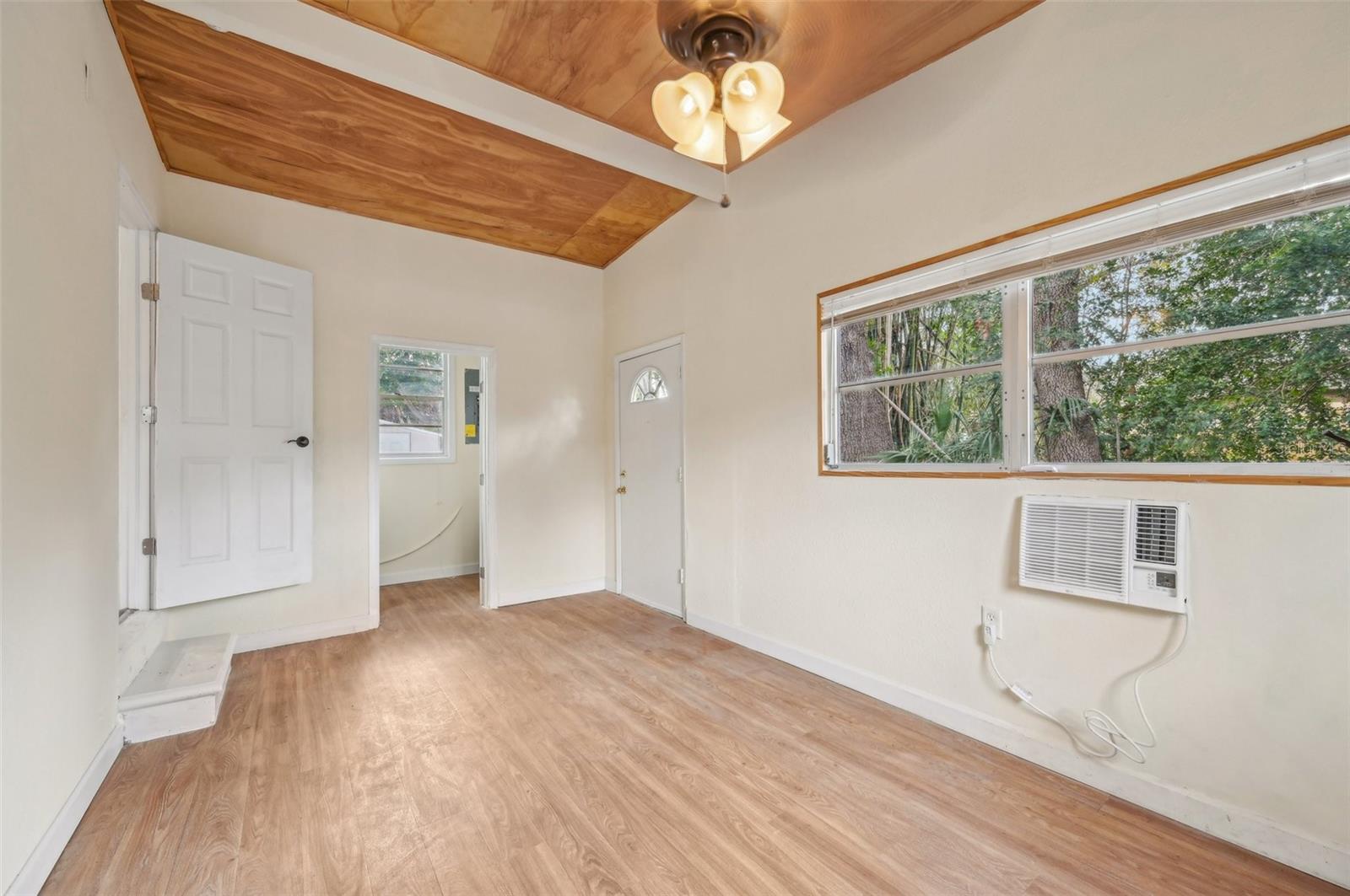 2358 MARGARET ST, SARASOTA, FL, 34237