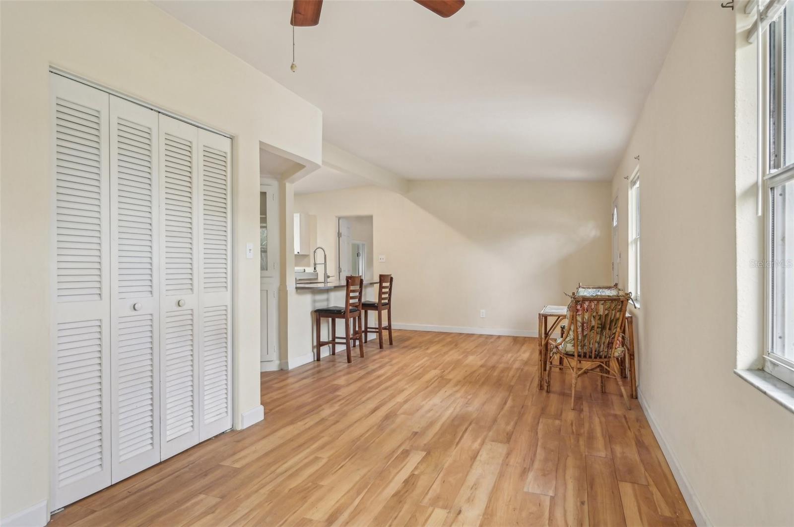 2358 MARGARET ST, SARASOTA, FL, 34237