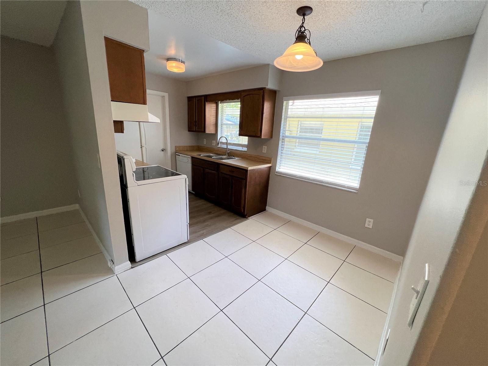 2020 AMHERST AVE, ORLANDO, FL, 32804