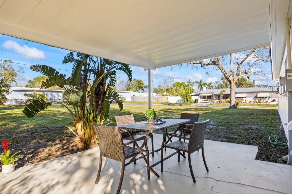 5501 7TH AVE N, ST PETERSBURG, FL, 33701