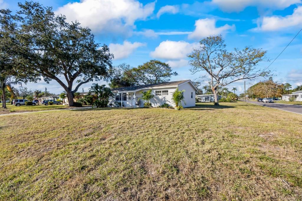 5501 7TH AVE N, ST PETERSBURG, FL, 33701