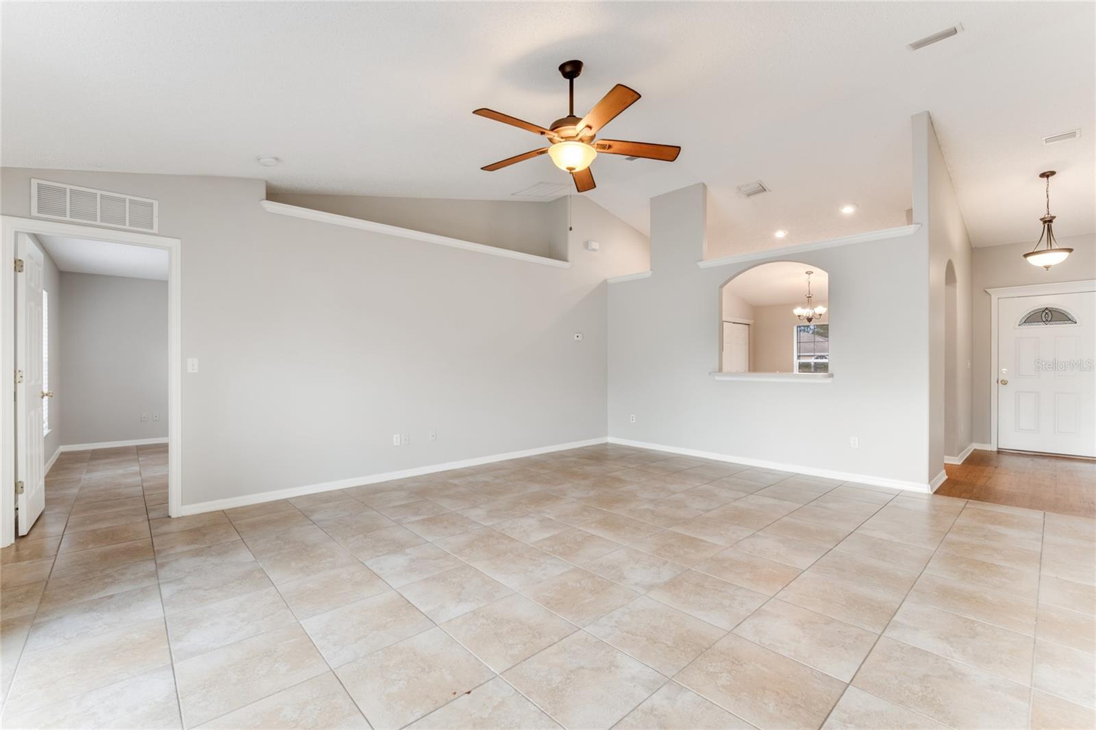 209 PARKVIEW DR, PALM COAST, FL, 32164