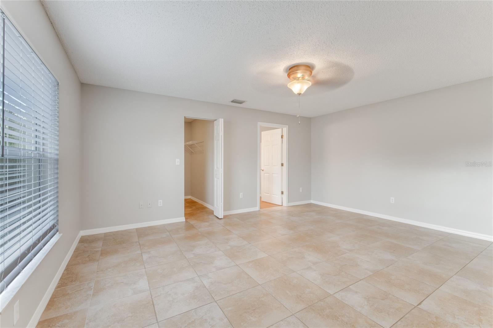 209 PARKVIEW DR, PALM COAST, FL, 32164