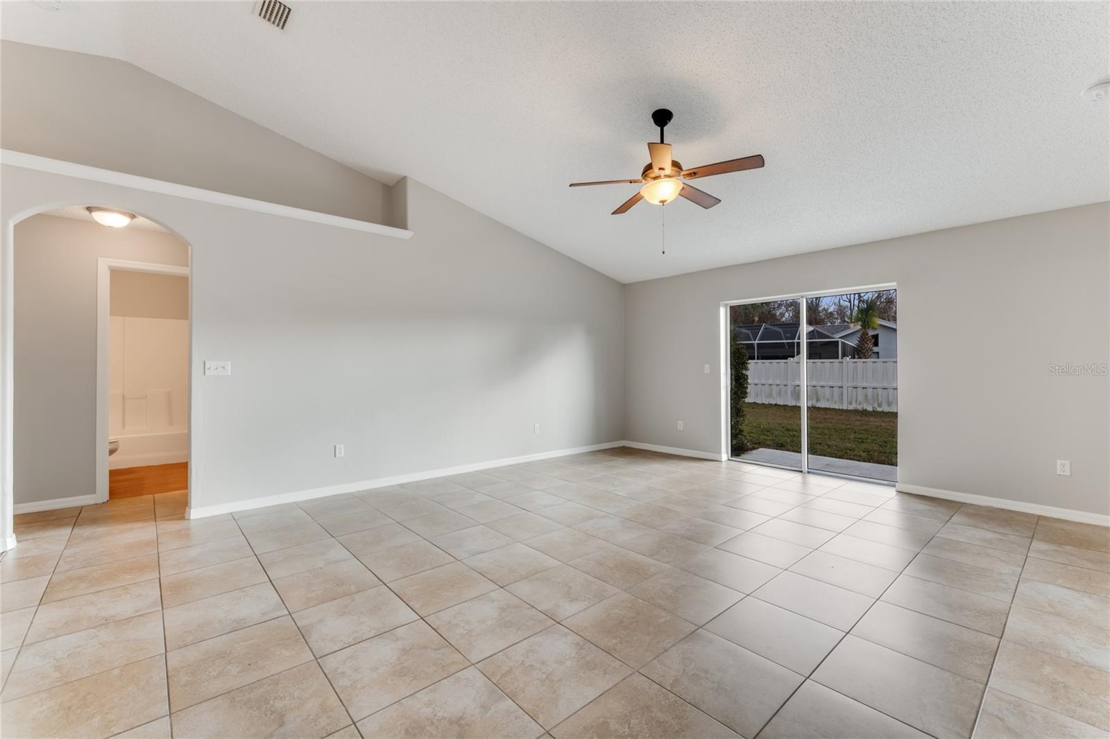 209 PARKVIEW DR, PALM COAST, FL, 32164