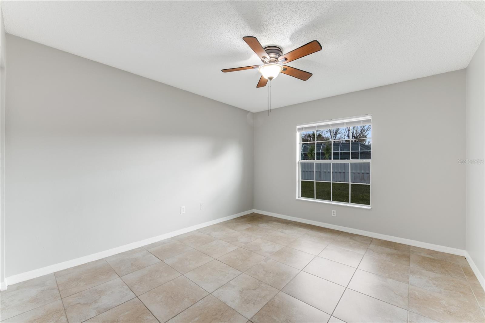 209 PARKVIEW DR, PALM COAST, FL, 32164