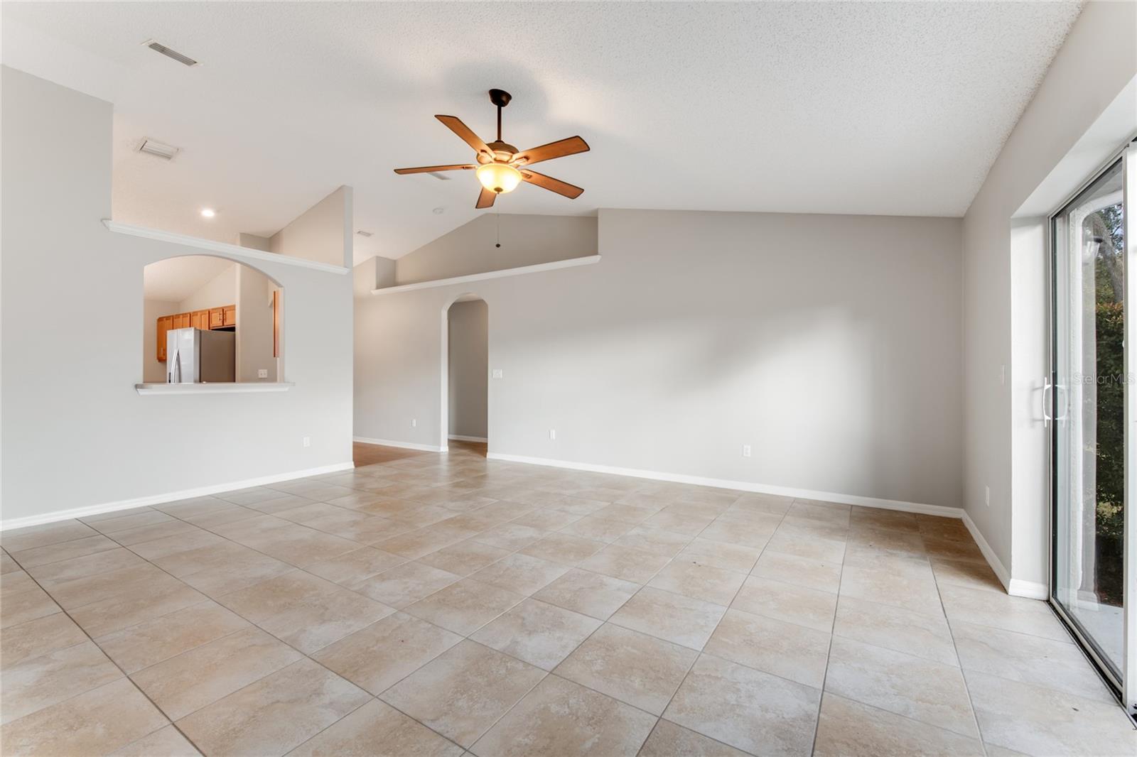 209 PARKVIEW DR, PALM COAST, FL, 32164