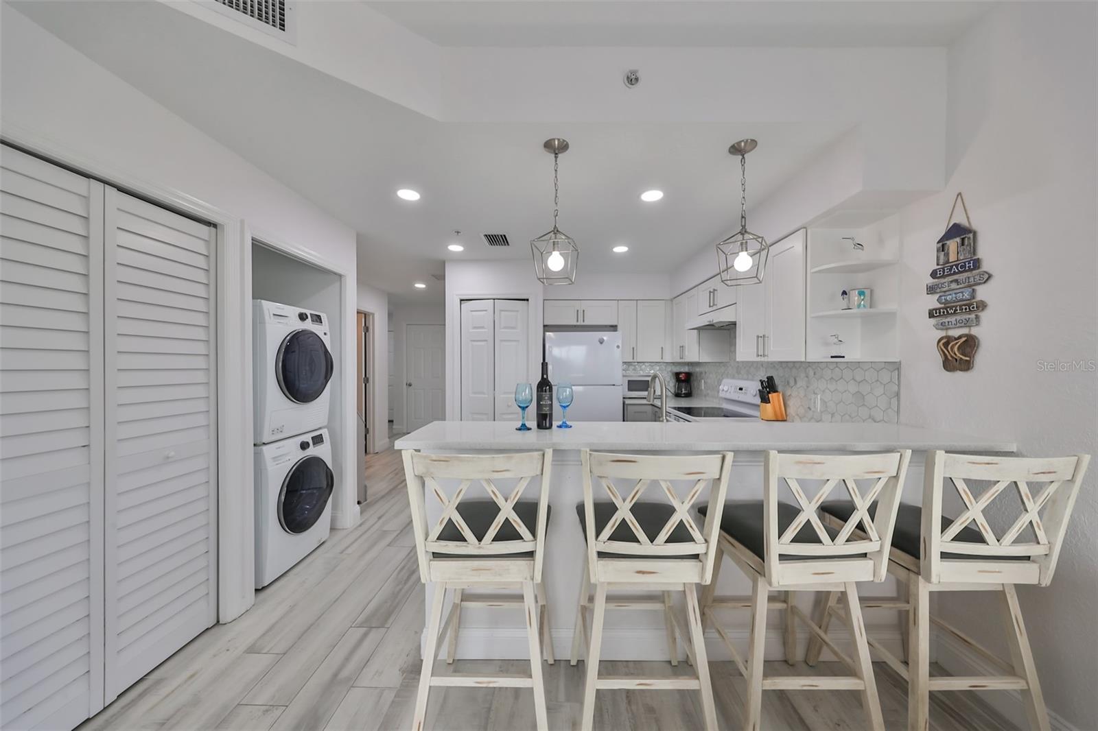 13999 GULF BLVD #301, ST PETERSBURG, FL, 33708