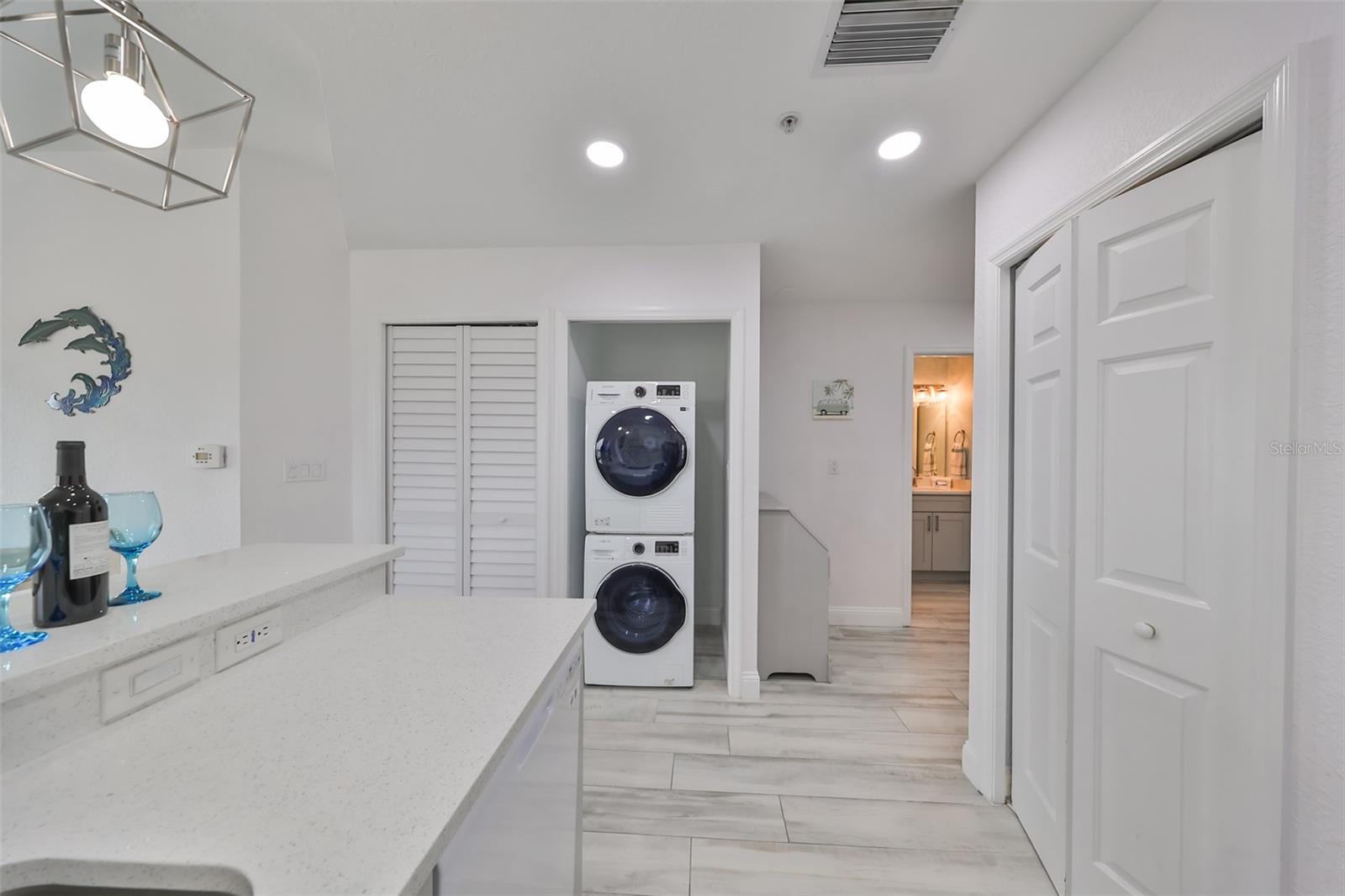 13999 GULF BLVD #301, ST PETERSBURG, FL, 33708