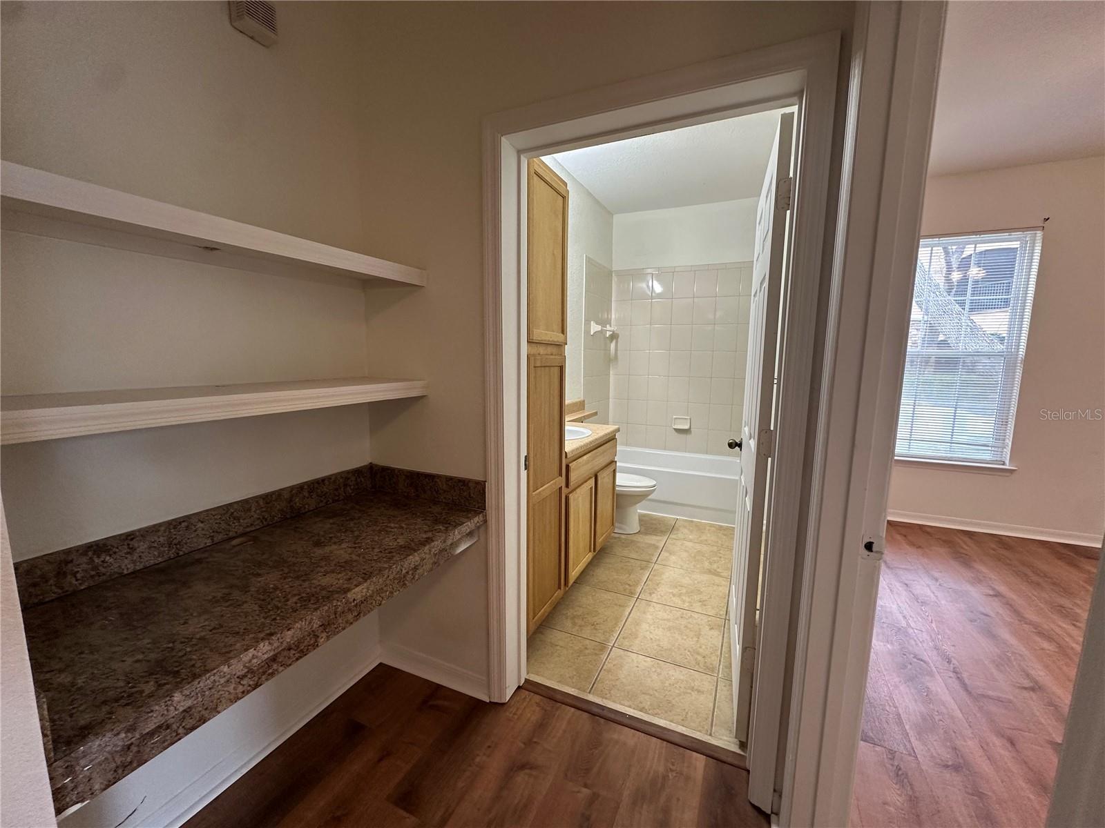 10201 COURTNEY PALMS BLVD #103, TAMPA, FL, 33619