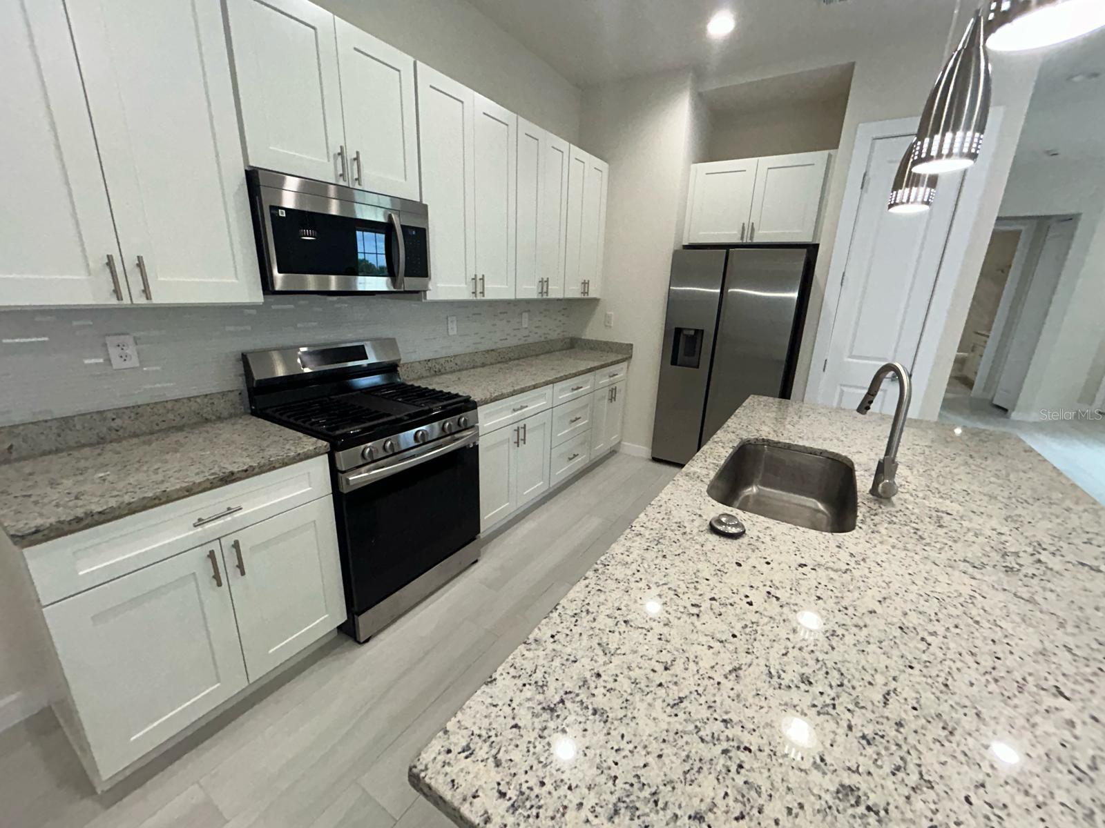 7549 SUNFLOWER CIR, KISSIMMEE, FL, 34747