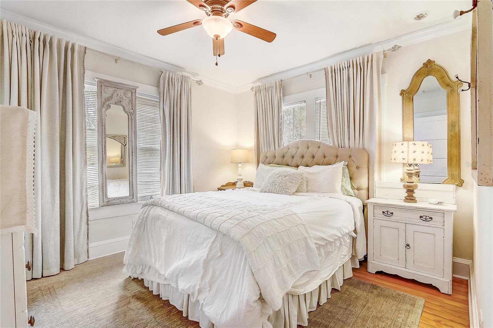 135 E 9TH AVE, MOUNT DORA, FL, 32757