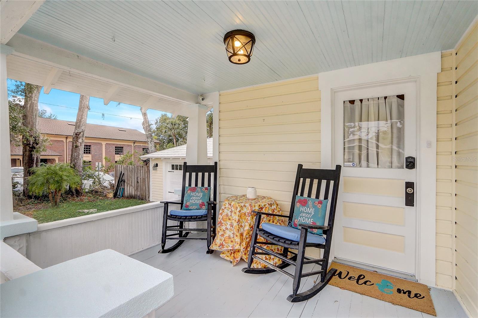 135 E 9TH AVE, MOUNT DORA, FL, 32757