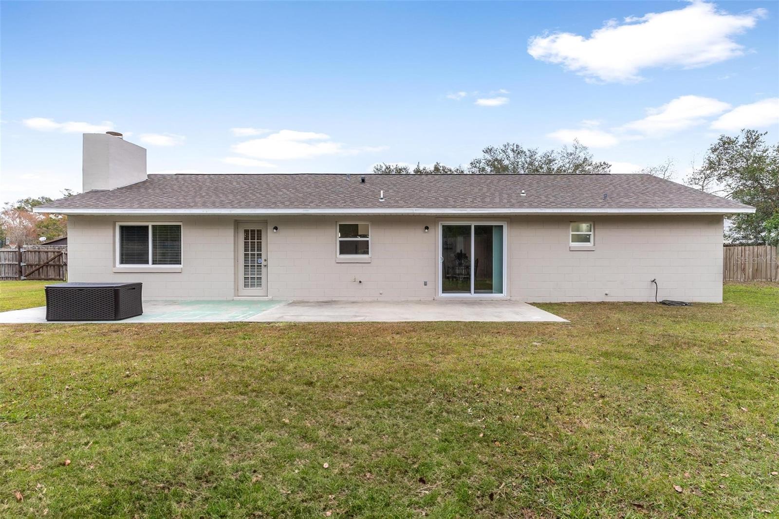 50 HIGHLAND AVE, UMATILLA, FL, 32784