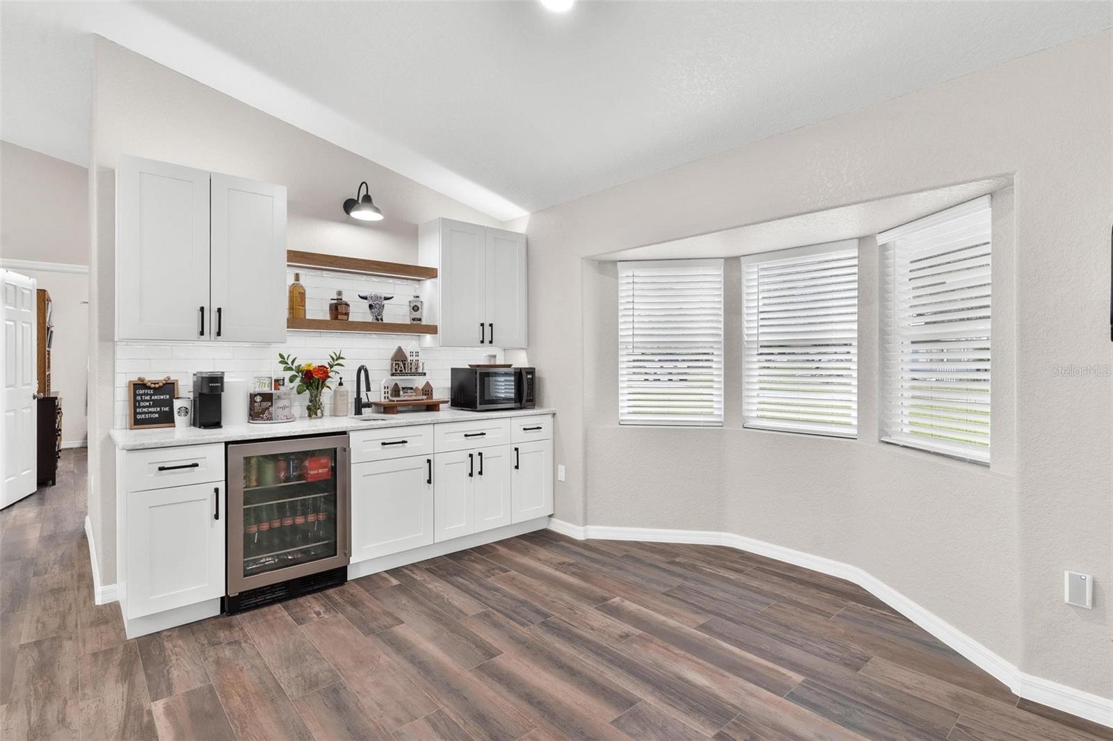 50 HIGHLAND AVE, UMATILLA, FL, 32784