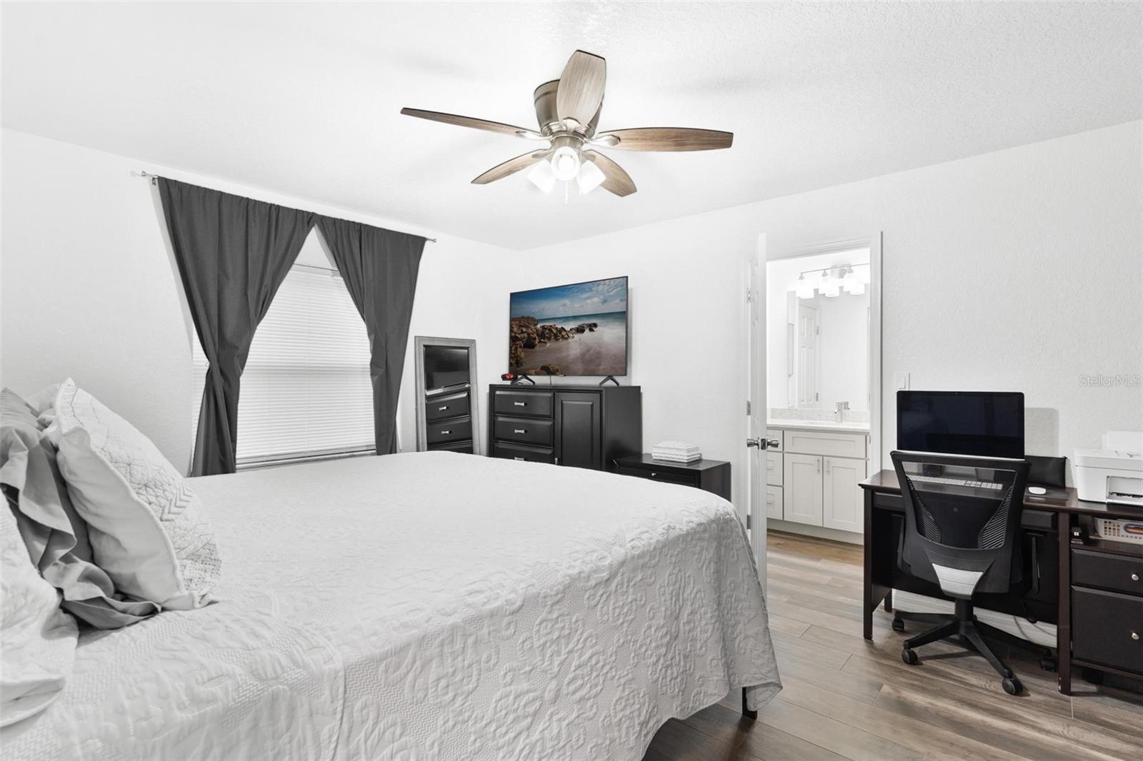 50 HIGHLAND AVE, UMATILLA, FL, 32784