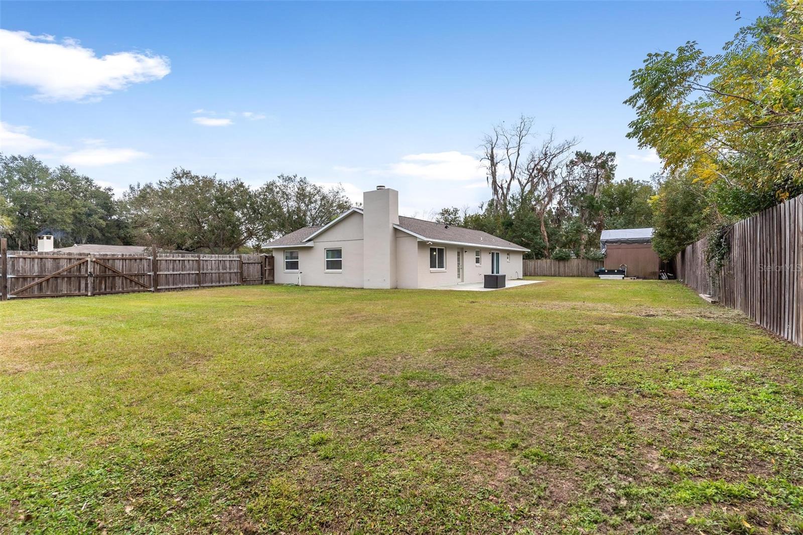 50 HIGHLAND AVE, UMATILLA, FL, 32784
