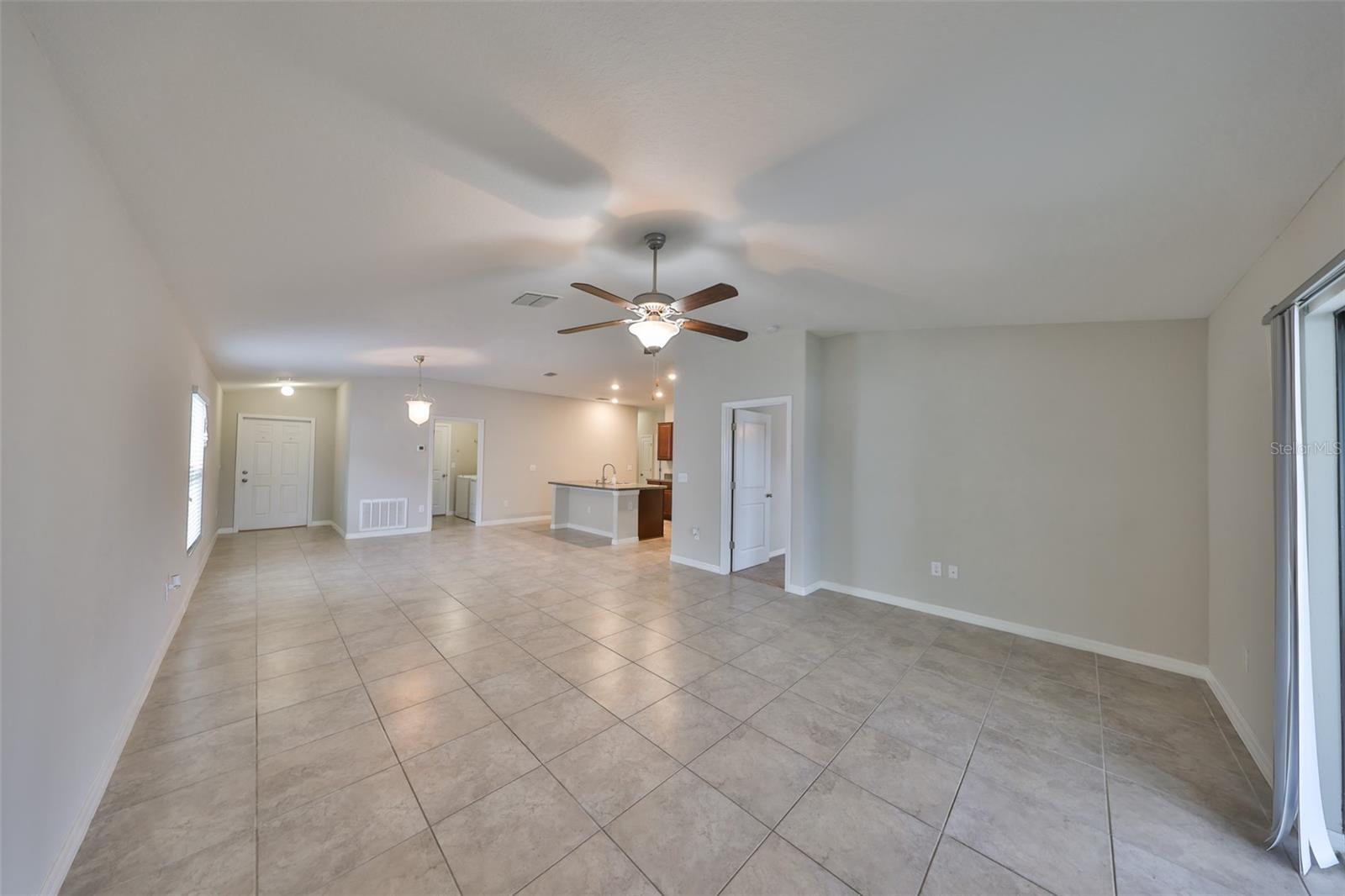 11218 LELAND GROVES DR, RIVERVIEW, FL, 33579