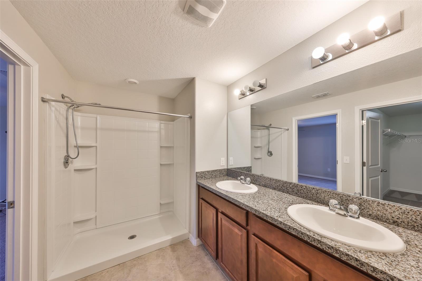 11218 LELAND GROVES DR, RIVERVIEW, FL, 33579