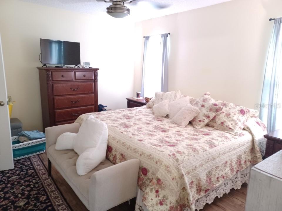 32218 SWEET BRIAR COURT, LEESBURG, FL, 34748