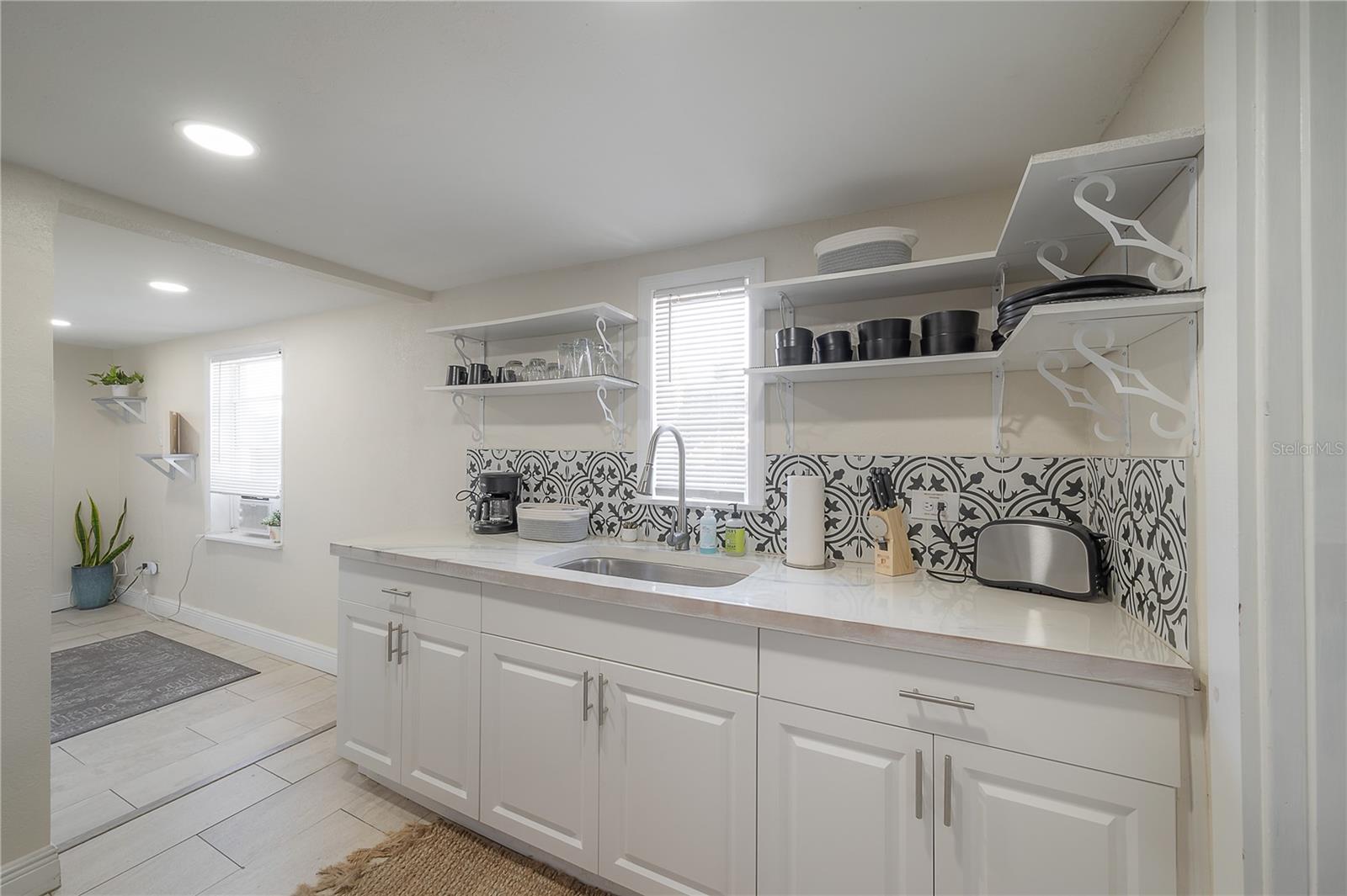 3365 57TH AVE N, ST PETERSBURG, FL, 33714