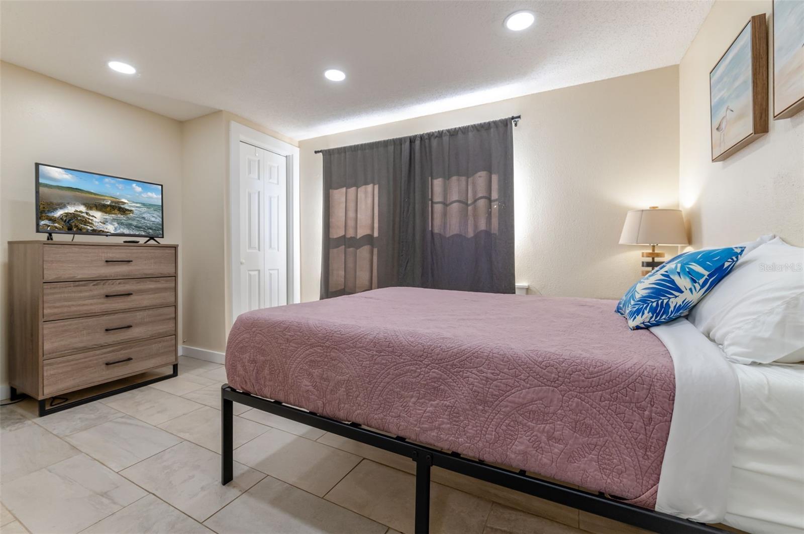 3365 57TH AVE N, ST PETERSBURG, FL, 33714