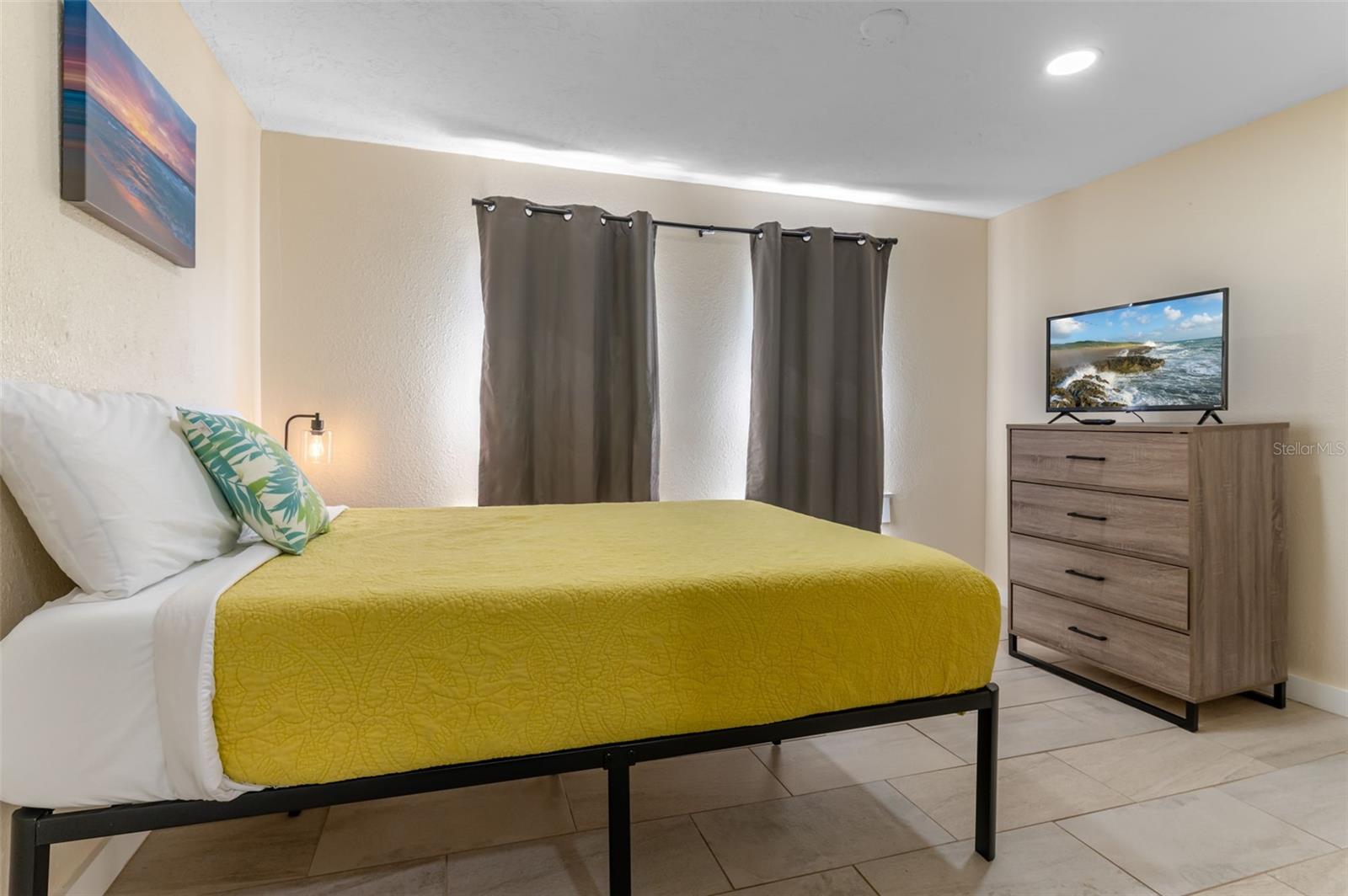 3365 57TH AVE N, ST PETERSBURG, FL, 33714