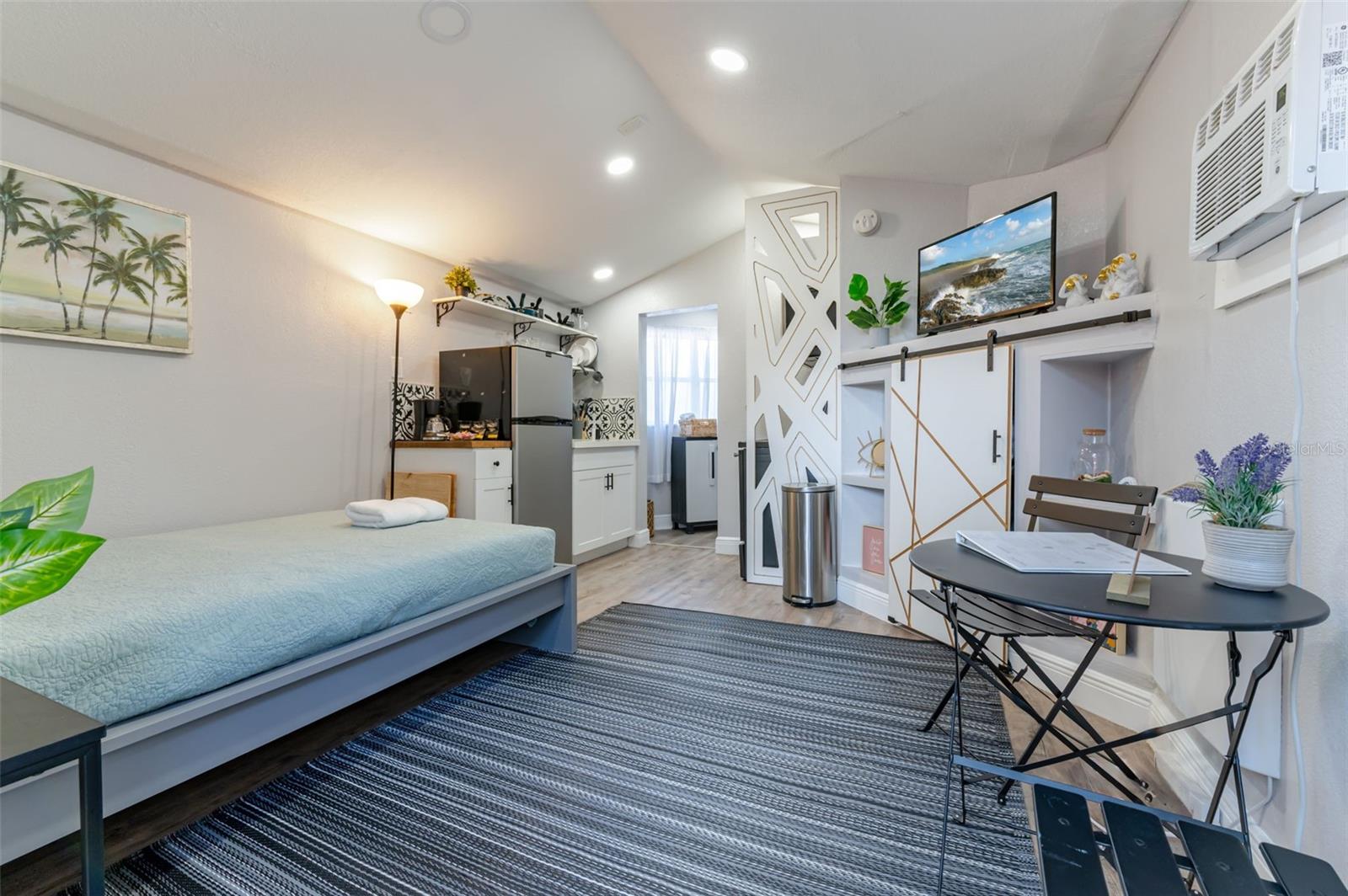 3365 57TH AVE N, ST PETERSBURG, FL, 33714