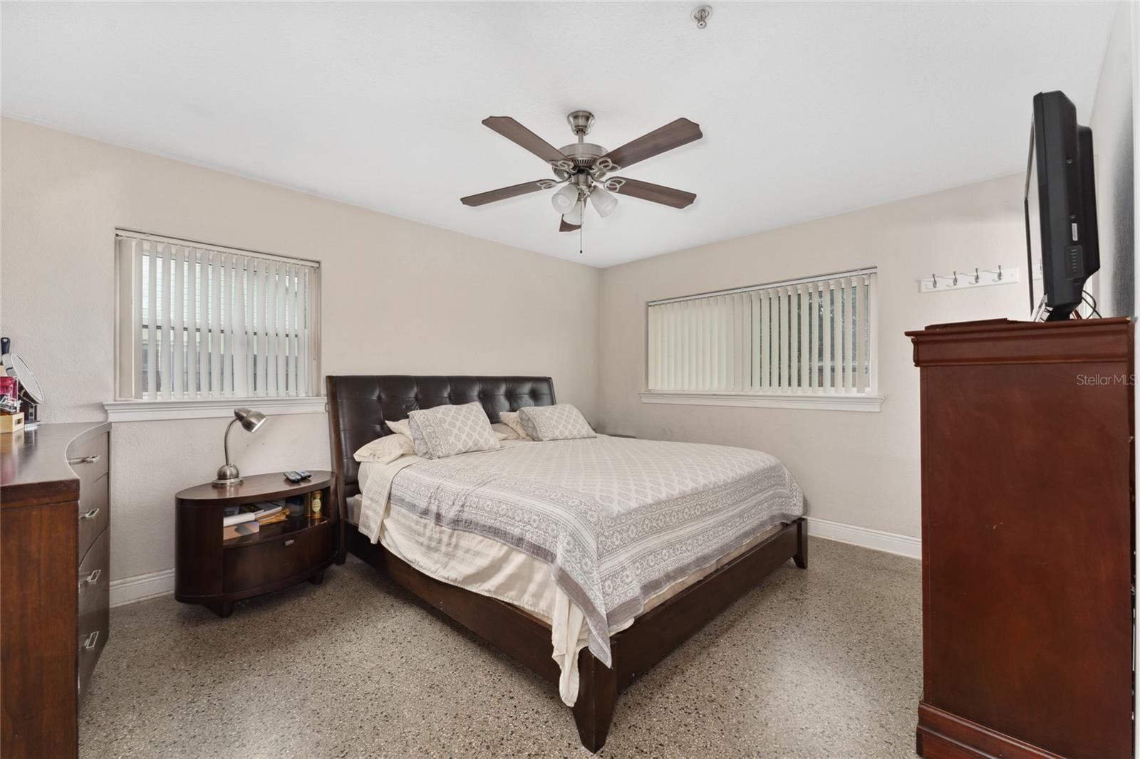 8465 OAK BLUFF DR, ORLANDO, FL, 32827