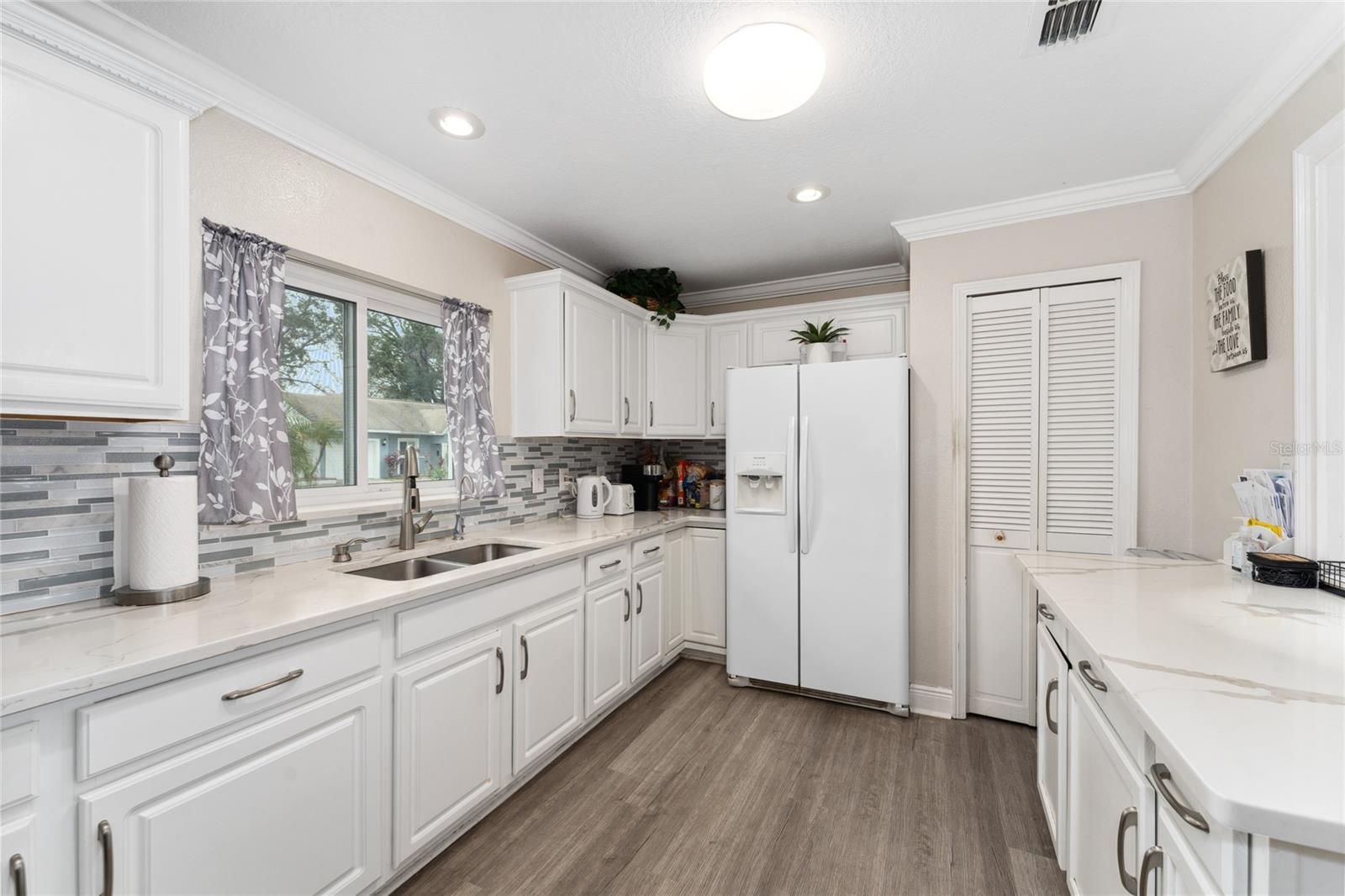 8465 OAK BLUFF DR, ORLANDO, FL, 32827