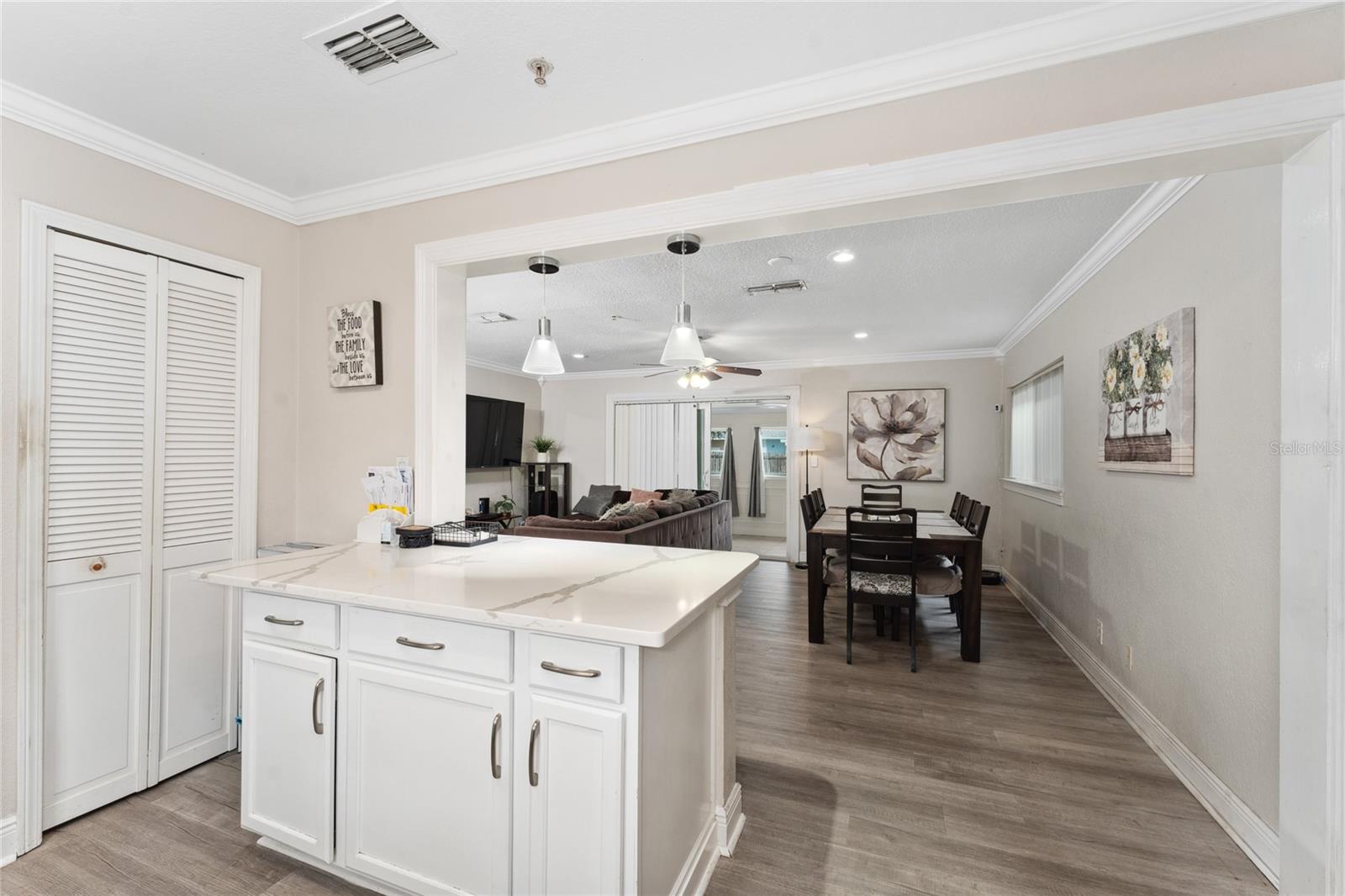 8465 OAK BLUFF DR, ORLANDO, FL, 32827