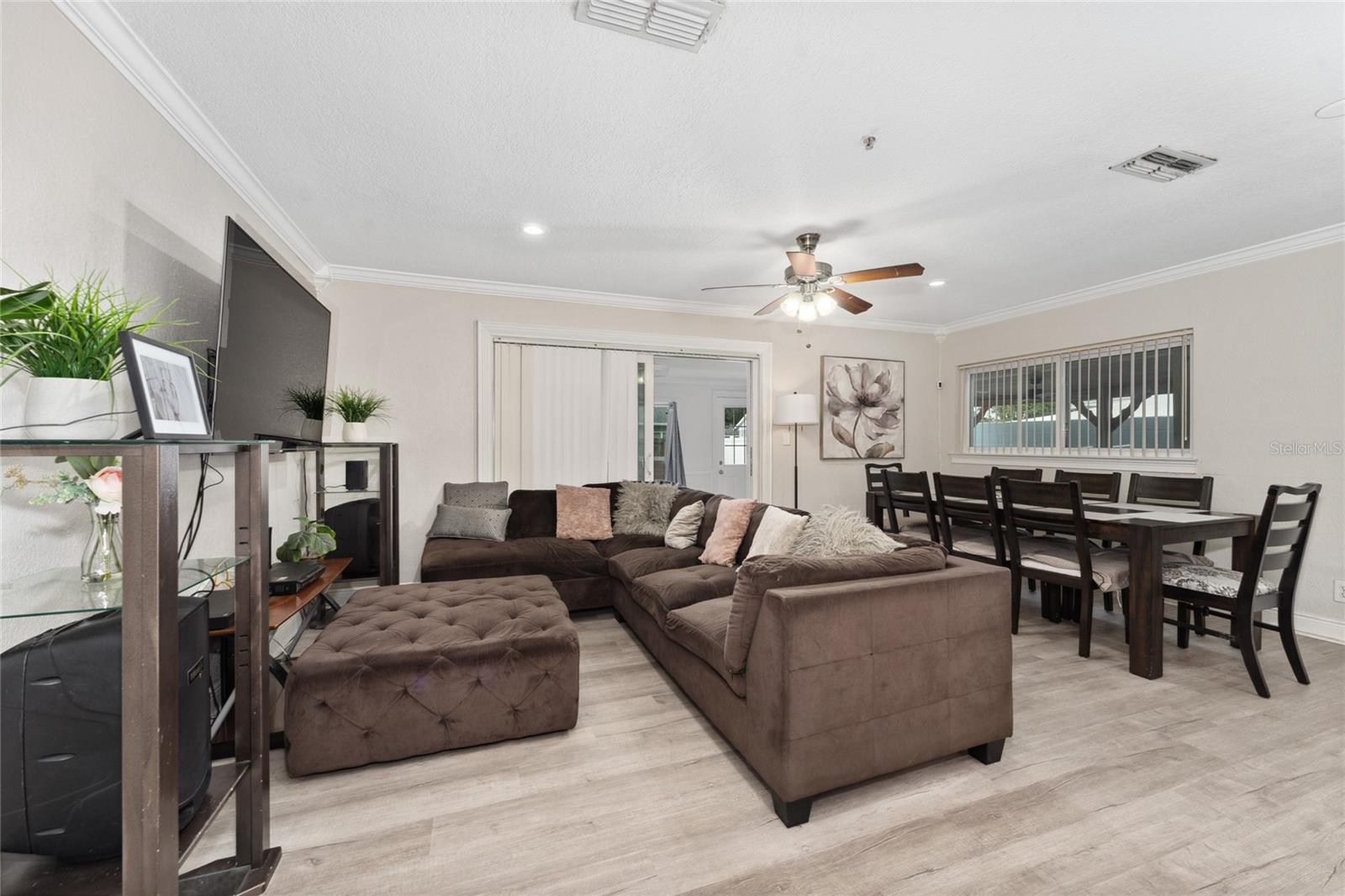 8465 OAK BLUFF DR, ORLANDO, FL, 32827
