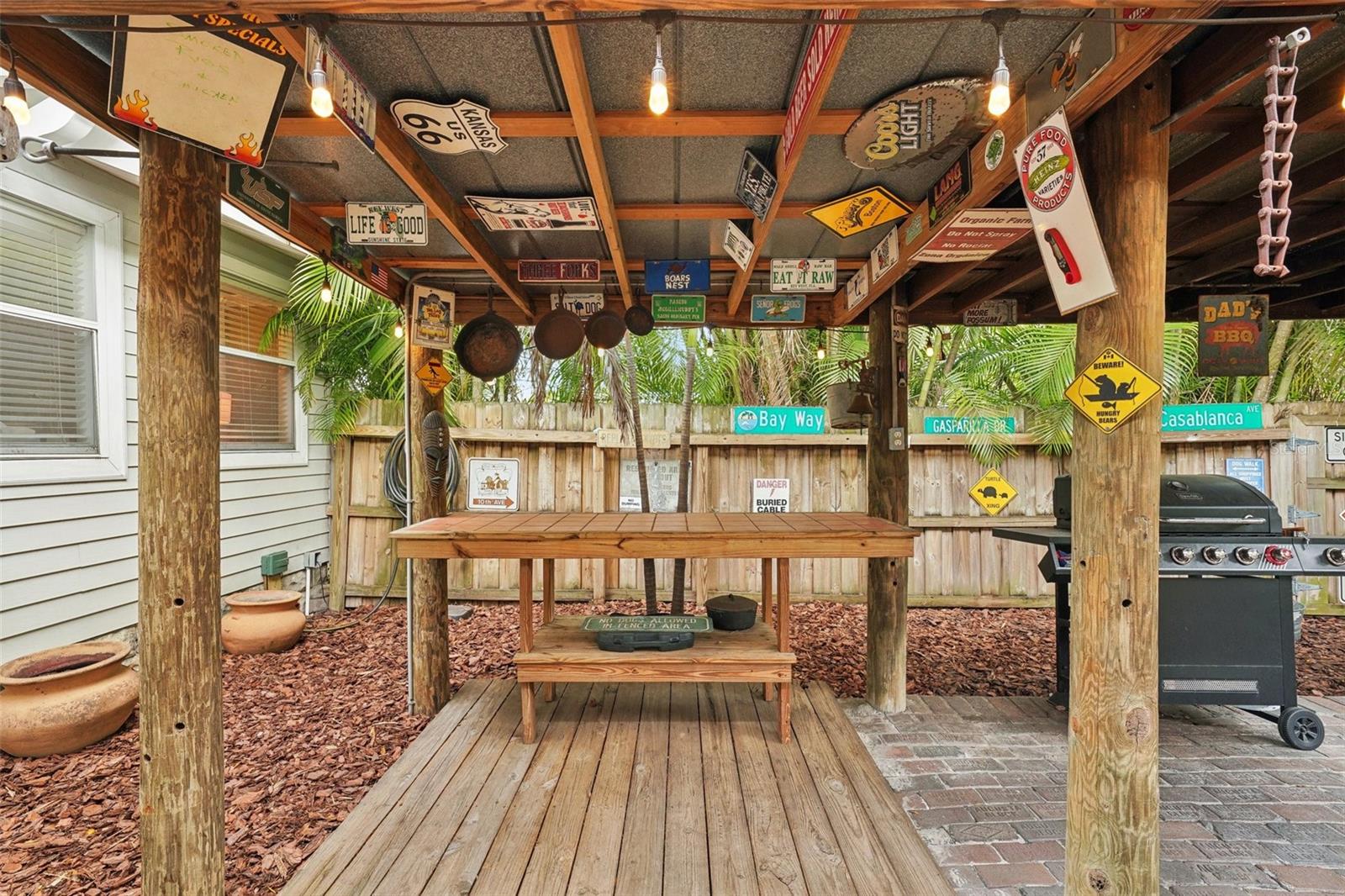 934 21ST AVE N, ST PETERSBURG, FL, 33704