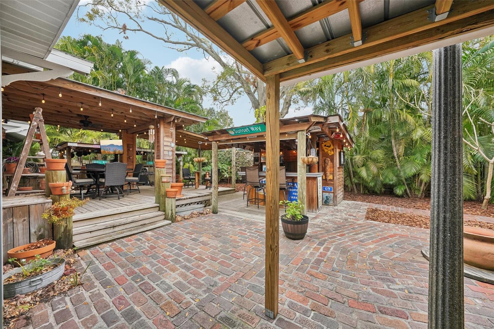 934 21ST AVE N, ST PETERSBURG, FL, 33704