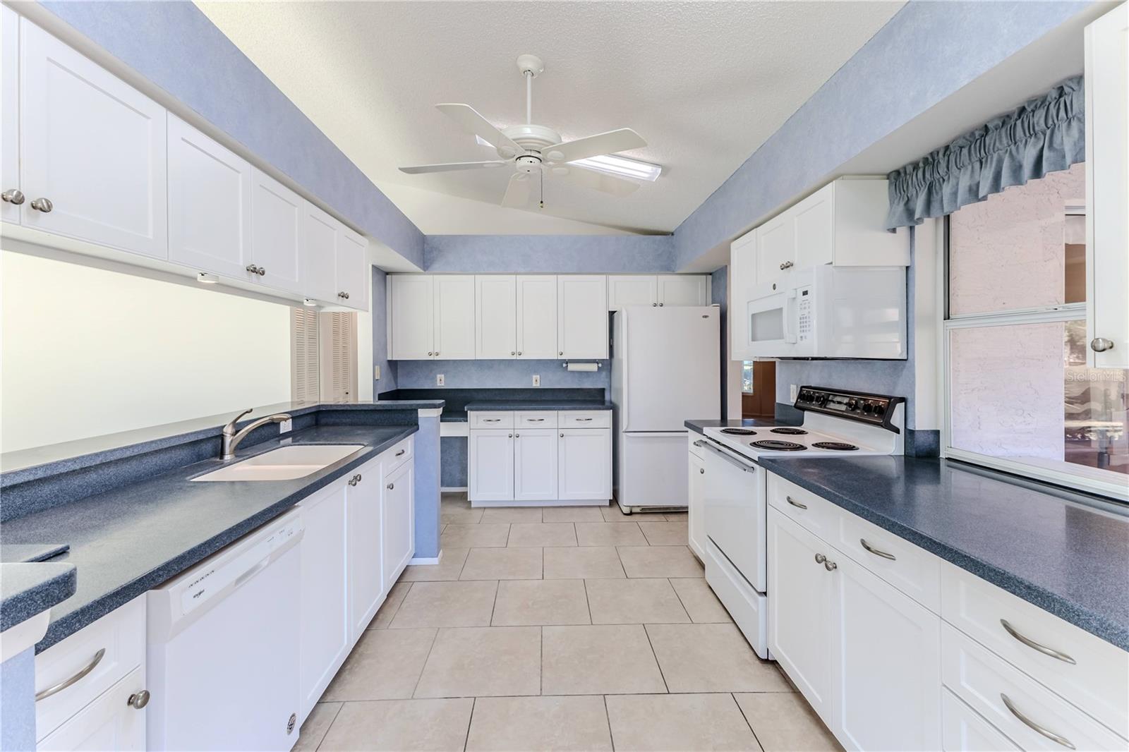 8111 SUGARBUSH DR, SPRING HILL, FL, 34606