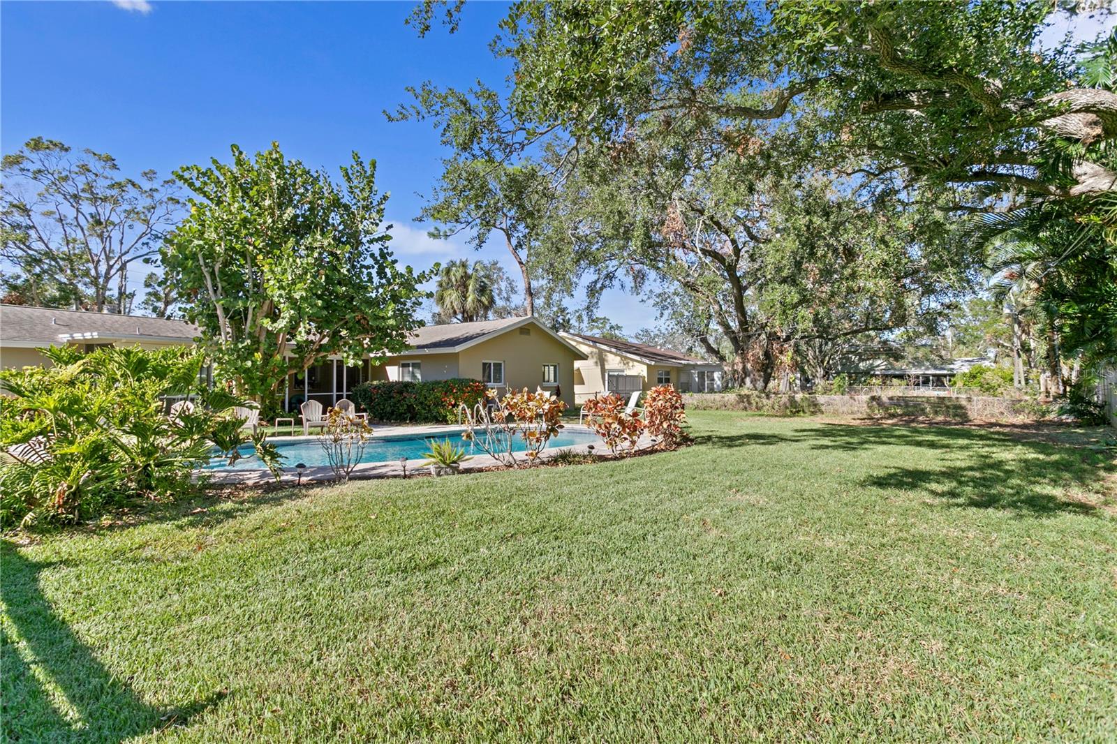 5265 VENETIAN BLVD NE, ST PETERSBURG, FL, 33703