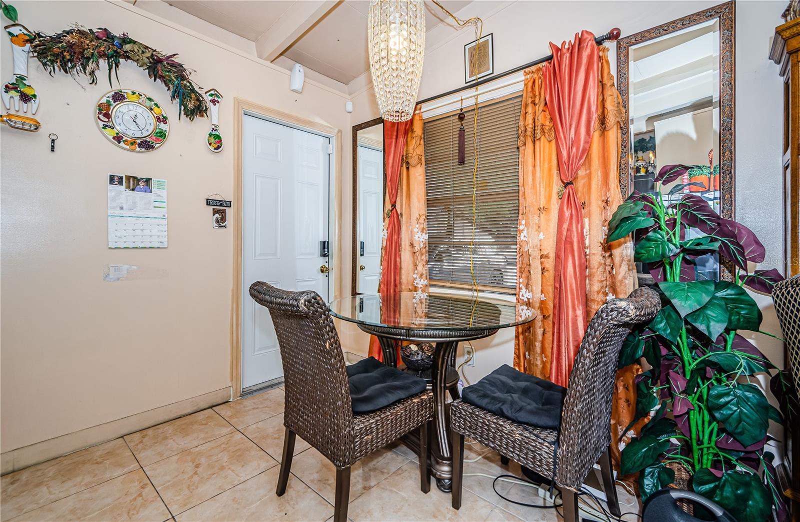 8809 N BROOKS ST, TAMPA, FL, 33604